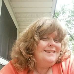 Meet your Posher, Connie